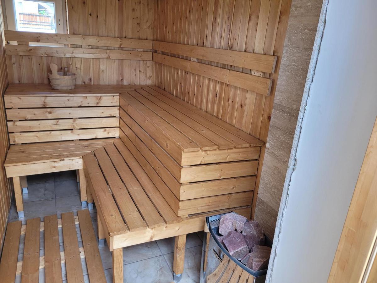 Vegvari Vendeghaz Magyarbóly Buitenkant foto