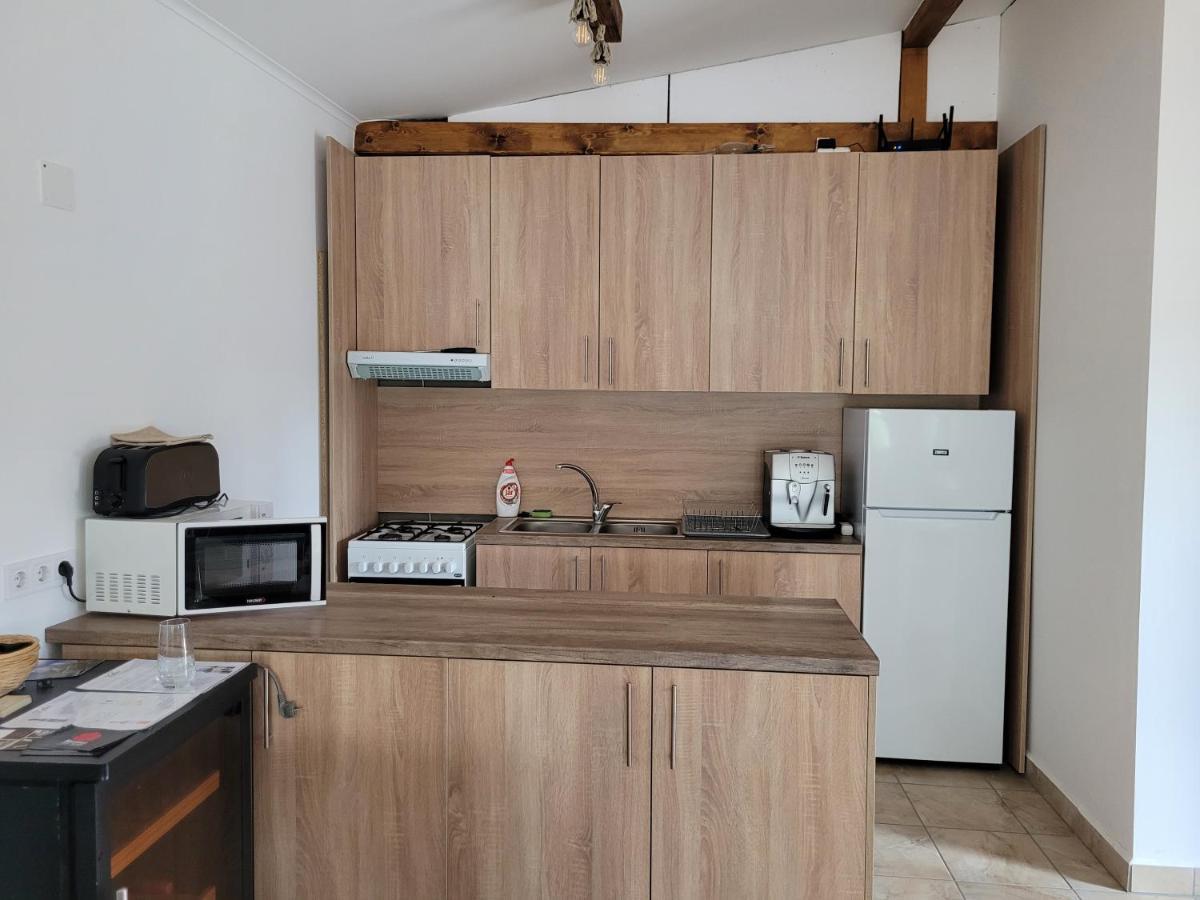 Vegvari Vendeghaz Magyarbóly Buitenkant foto